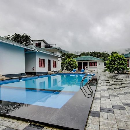 Treebo Trend Misty Garden Resorts With Mountain View Munnar Exteriör bild